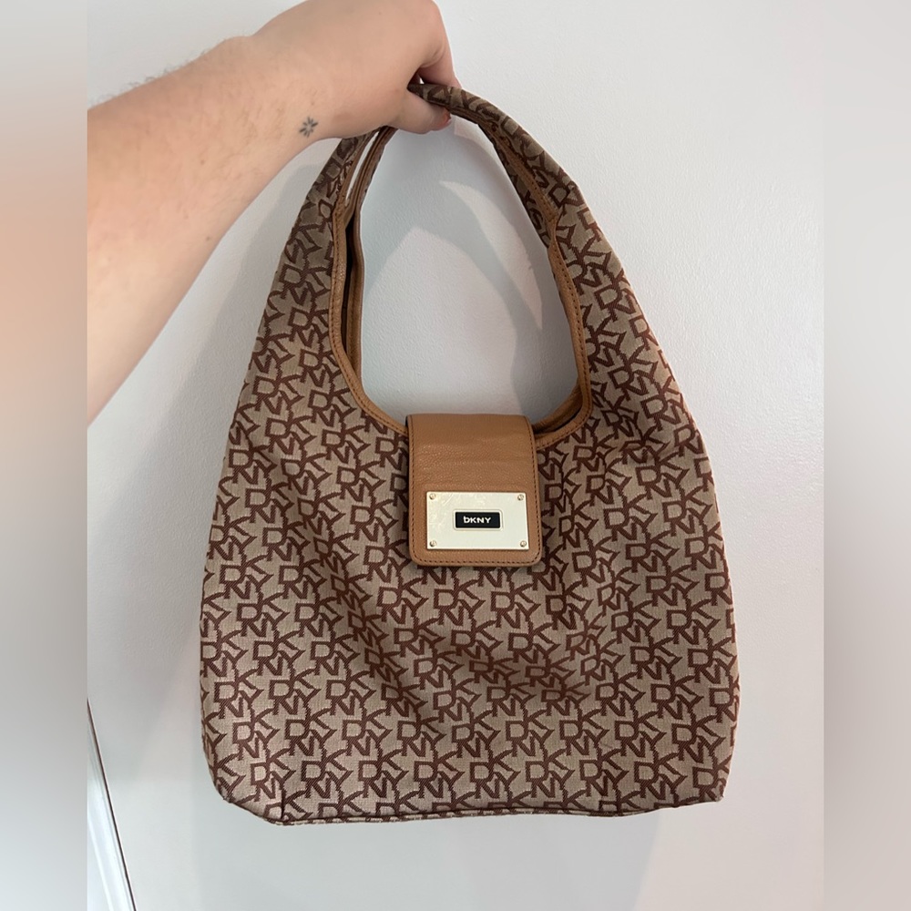 Vintage DKNY bag (early yr2k)